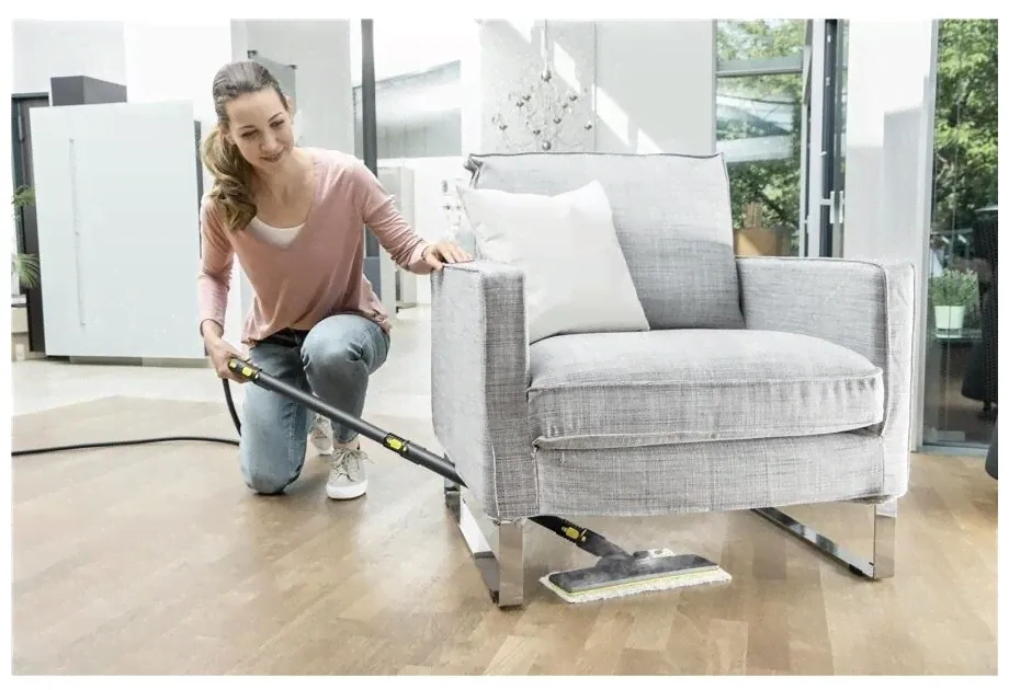 Delta Пароочиститель Karcher SC 2 EasyFix + аксессуары VELER: насадка для окон, 1 салфетка для пола, 1 обтяжка, 4 пластиковые щёточки и 2 латунные пароочиститель